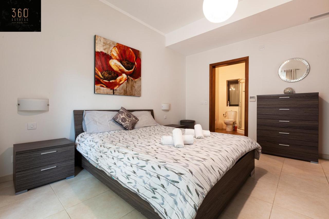 Apartmán Pender Lux Complex - 3Br Unit With Private Parking By 360 Estates Saint Julian's Exteriér fotografie